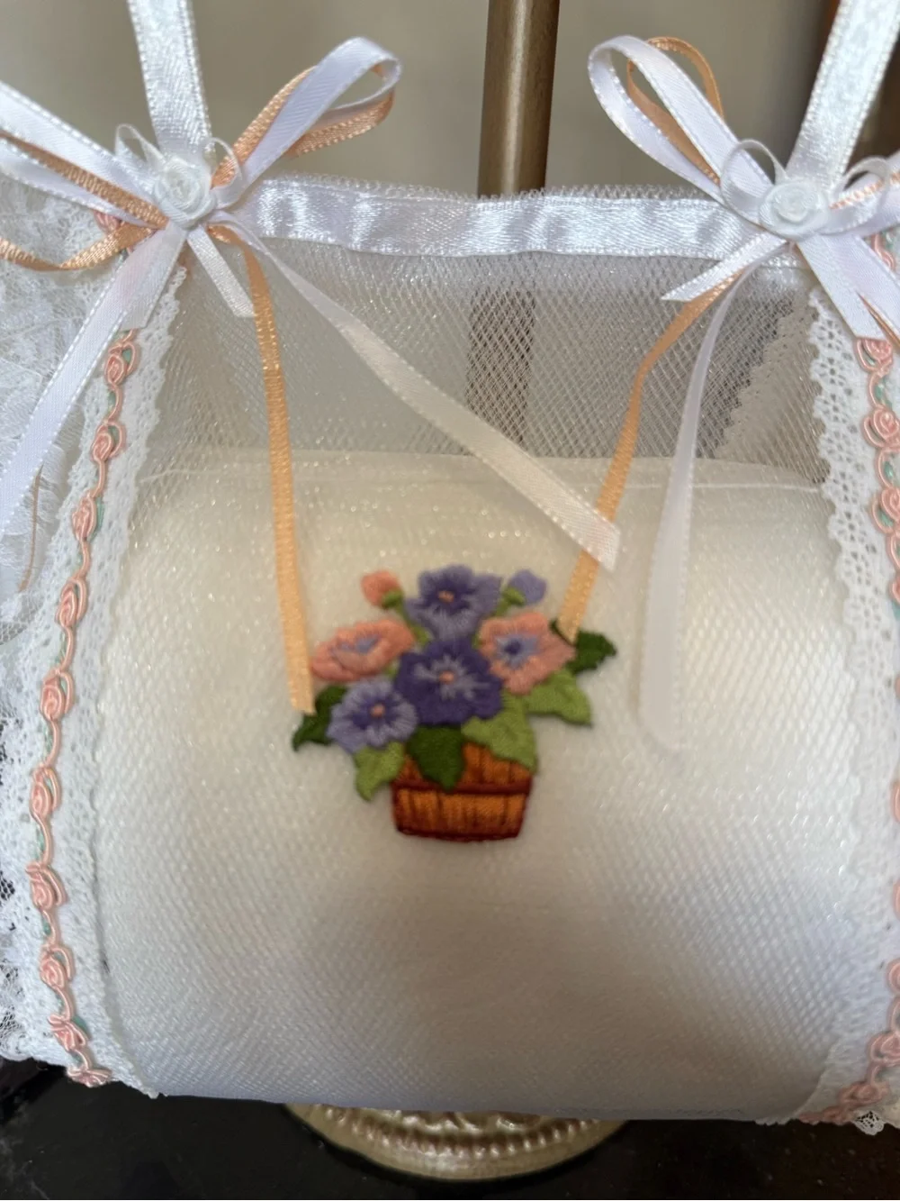 💐 Hand Crafted White and Pink Lace Hand Towel & Spare Toilet Paper Sachet 💐